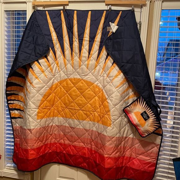 Weatherproof Original Vintage Outdoor Blanket 60x72 - Picture 2 of 15